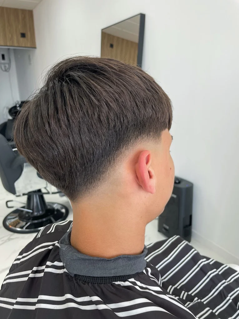 Corte degradado hecho en Silver Barbería